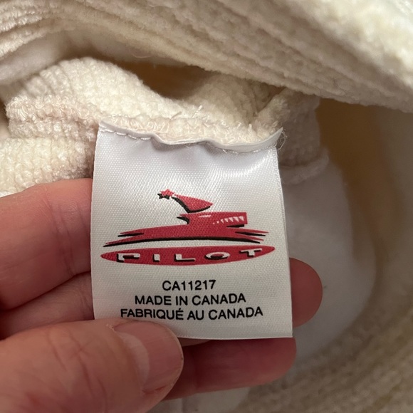 3/$30 pilot winter bucket hat cream fleece - Picture 3 of 7